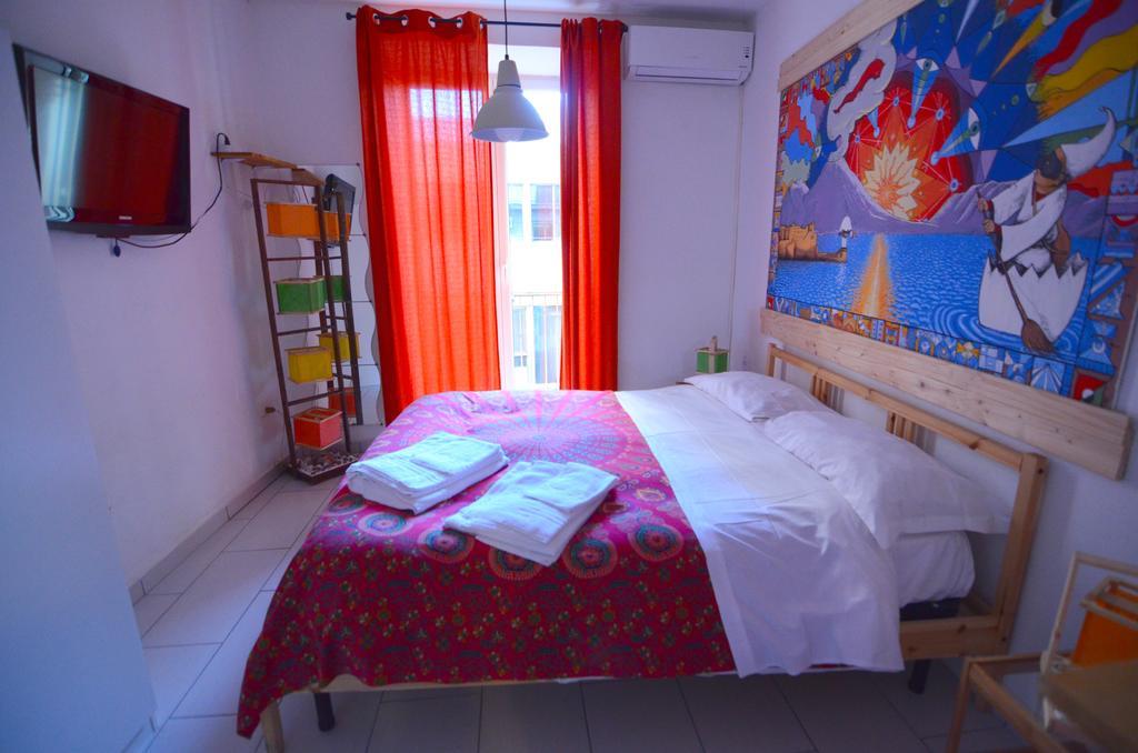 Shine Apartment Naples Luaran gambar