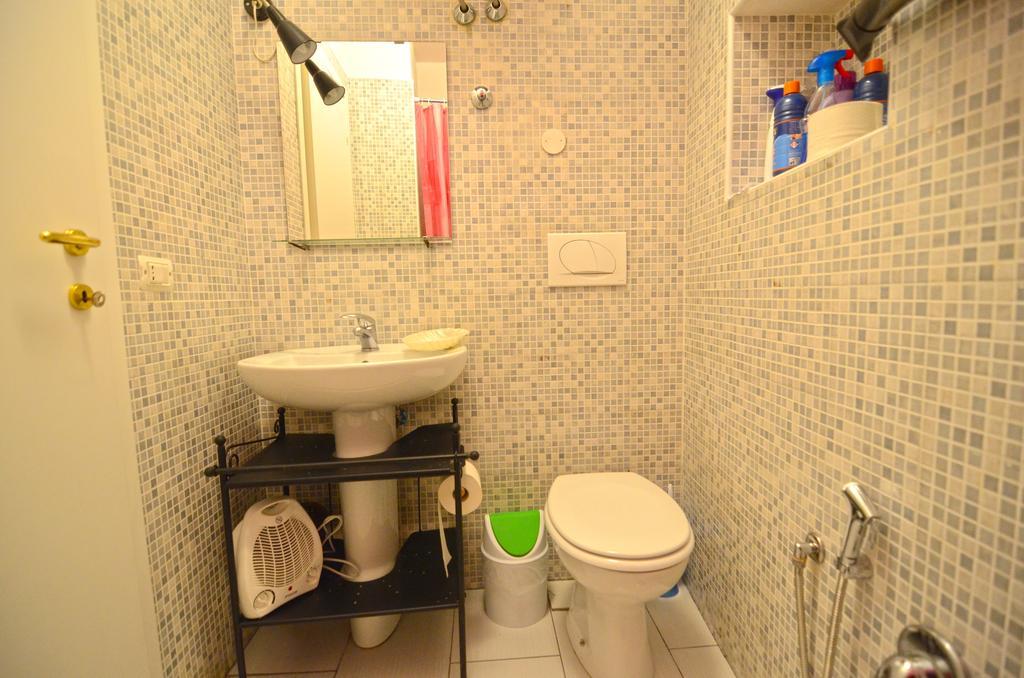 Shine Apartment Naples Luaran gambar