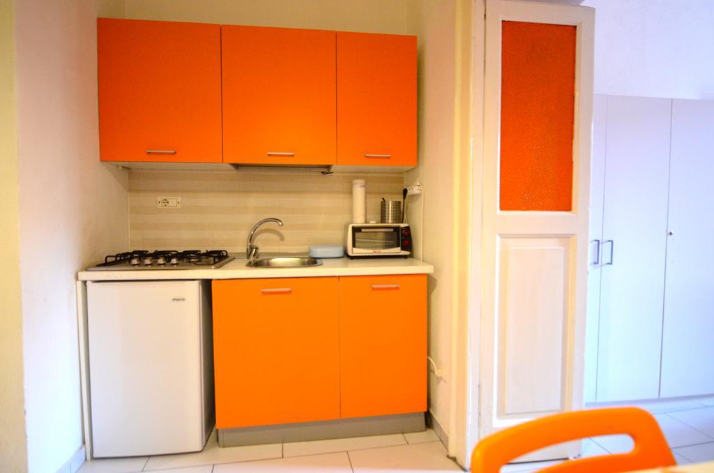 Shine Apartment Naples Luaran gambar
