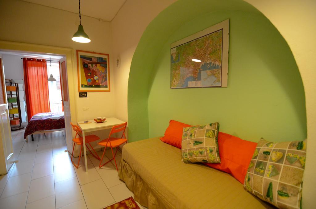 Shine Apartment Naples Luaran gambar