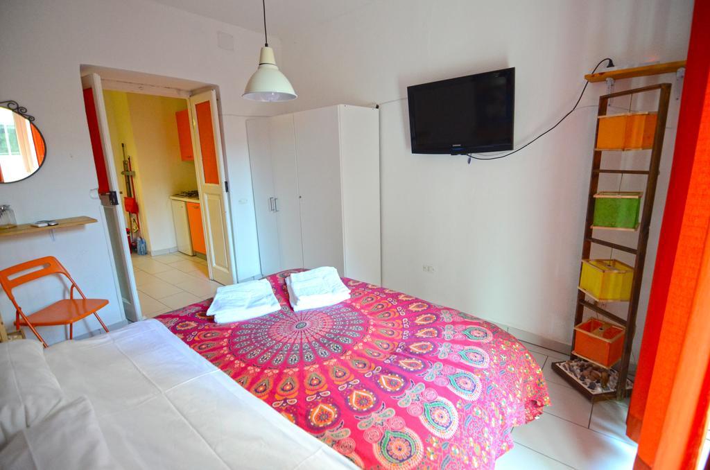 Shine Apartment Naples Luaran gambar